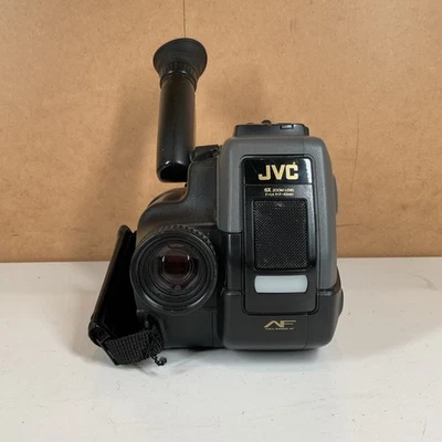 JVC GR-AX2E Camcorder VideoMovie Compact Video Spares Or Repair - Image 1 of 4
