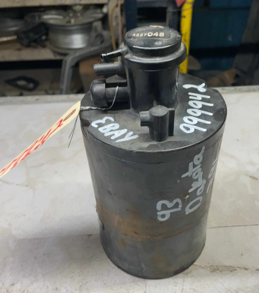 1987-1995 DODGE DAKOTA 85-93 RAM CHARGER 87-95 DAKOTA Evaporator Canister OEM - Image 1 of 4