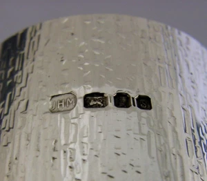 ENGLISH SOLID STERLING SILVER TEXTURED NAPKIN RING 1992 MODERNIST - Picture 1 of 5