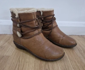 UGG AUSTRALIA tan boots size UK 5.5 leather brown fleece lined tie ankle Rainne - Picture 1 of 11