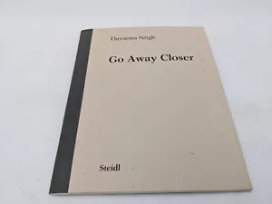 Dayanita Singh: Go Away Closer Taschenbuch knapp 2007 Steidl - Bild 1 von 6