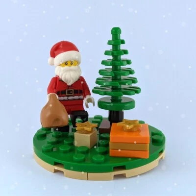 Lego Santa Minifigure with Festive Tree & Presents Diorama Christmas Eve Display - Image 1 of 4