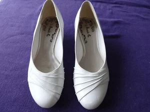 Pumps - weiß - Gr. 40 - Annie G. - Bild 1 von 9