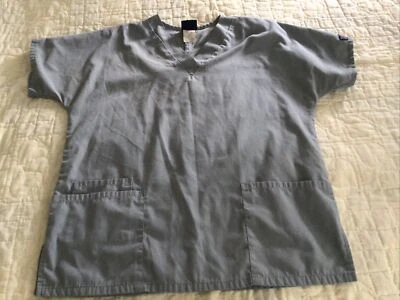 Blusa Médica Cherokee Talla Pequeña Gris Foto 1 de 4