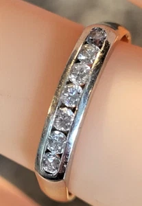 18ct Gold & Diamond Ring. 1/2 Eternity. Size M1/2. Ref: *xaaed. - Picture 1 of 9