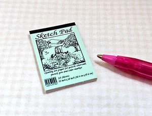 Miniatur grün SKIZZENBLOCK mit Seiten (1 1/2" x 1") Puppenhaus Kunst Studio 1:12 - Bild 1 von 1