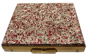 Confeti Lucita en polvo compacto vintage brillo rojo S.F. Co Fifth Ave ~ Sam Fink - Imagen 1 de 16