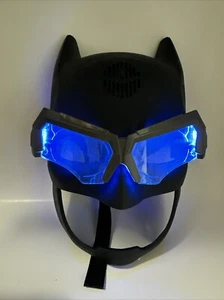 ⚡️DC Justice League Batman Kids Costume Mask Voice Change/Lights Up - Picture 1 of 19
