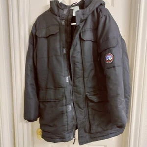Boys Classic Club Hooded Winter Coat Size 18/20 - Picture 1 of 8