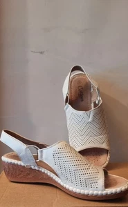 Womens Cotton Traders Leather Sandals Size Uk 5 Eu 38 White Heel Strap - Picture 1 of 5