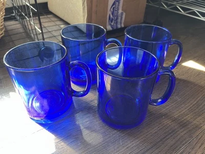 Set of 4 Cobalt blue glass coffee mug Made by Arcoroc France Simplicity pattern - Image 1 of 3