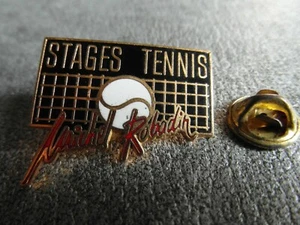RARE PINS PIN'S - STAGES TENNIS MICHEL ROBADIN - SPORT - NO ROLAND GARROS *EGF* - Foto 1 di 3