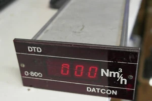 industrial NM3/h Display 80er Retro Vintage rot LED  - Bild 1 von 8