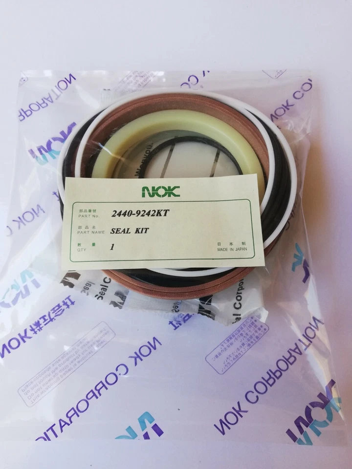 2440-9242KT BOOM CYL SEAL KIT FITS DAEWOO EXCAVATOR SOLAR 130LC-V 140LC-V 140W-V - Image 1 of 2