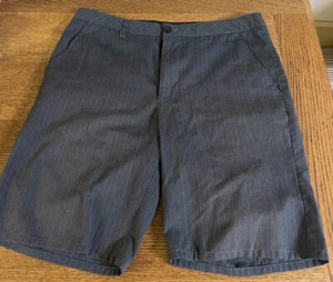 Travis Matthews black striped shorts, size 32 - Picture 1 of 9