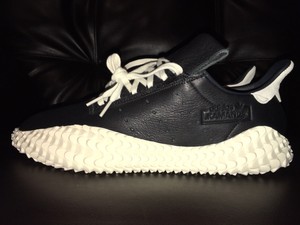 black adidas kamanda