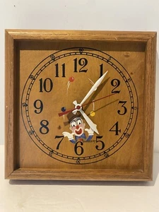 Yankee Wood Quartz Clown Clock 1983 - Picture 1 of 8