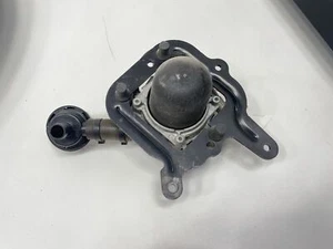 1997-2004 Chevrolet Corvette Secondary Air Pump W/ Bracket OEM - Bild 1 von 3