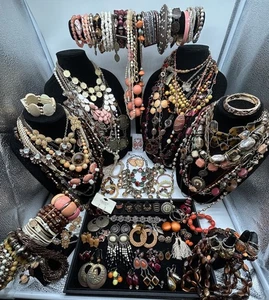 Vintage bis jetzt einzigartiges Herbst-Schmuckset alle tragbar 8+ Pfund, 136 Teile #205 - Bild 1 von 20