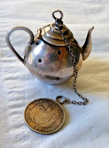 Dated 1938 Columbia Coin Tea Infuser Teapot Opens to fill Silver Metal - Picture 1 of 5