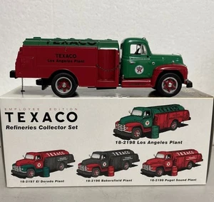 FIRST GEAR-1955 DIAMOND-T - FUEL TANKER-TEXACO-LOS ANGELES PLANT-1/34 - NOS - - Picture 1 of 11