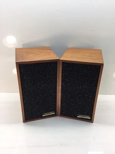 Pair Vintage Realistic Minimus-1 (40-1966A) 2-Way Wood Bookshelf Speakers, Japan - Picture 1 of 6