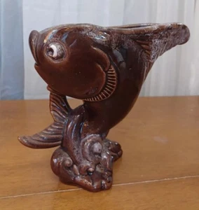 Vintage Royal Haeger/Royal Hickman? Brown & White Fish Wave Planter Vase #610 - Picture 1 of 13