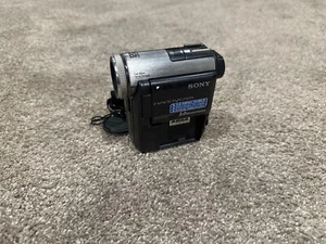 Sony DCR-PC350 MiniDV Camcorder NightShot READ Tapeless - Picture 1 of 5