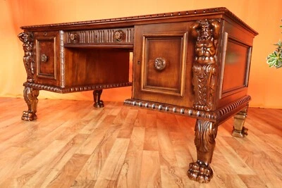 Nr.1989a Schreibtisch Nussbaum Vollholz äußerlich restauriert - Bild 1 von 4