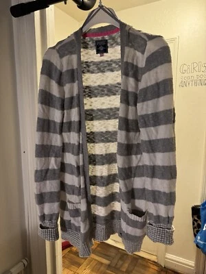 Cárdigan Victoria Secret Gris Y Blanco Rayas Con Bolsillos Mujer Talla L Foto 1 de 4