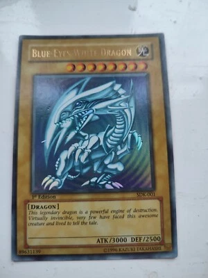 YuGiOh SDK-001 1st Edition Ultra Rare Blue Eyes White Dragon ASIAN ENGLISH - Image 1 of 2