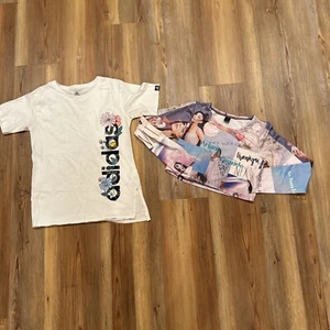 Ariana Grande T-Shirt Youth Medium Aop Logo Multicolor, Adidas Floral Tee - Picture 1 of 5