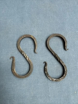 2 Ganchos S Forjados a Mano Hierro Retorcido Colgantes S Ganchos con Extremos de Desplazamiento Foto 1 de 4