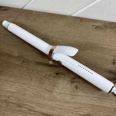 T3 Micro SinglePass Curl X Extra-Long 1.25" Barrel Curling Iron 300299-UL Works - Image 1 of 4