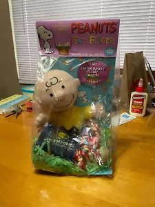 CANASTA DE PASCUA DE RELLENO DIVERTIDA Charlie Brown PEANUTS - Imagen 1 de 4
