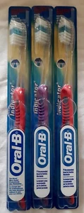 3 Sealed Oral-B Indicator Soft Bristle Toothbrush 35 Red & Purple - Picture 1 of 5