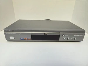 Samsung DVD-S222 DVD Player Phantom Surround No Remote - Picture 1 of 6