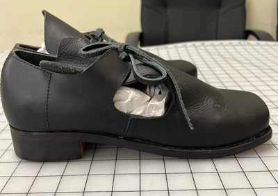 Repro 16th - 17 世纪黑色皮革棘轮鞋 - 全新,男式 9 码 — 第 1/4 张图片