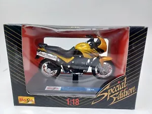Maisto Triumph Tiger diecast motorcycle 1:18 - Picture 1 of 2