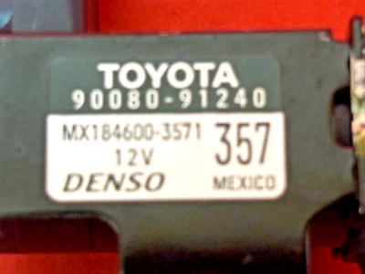 Vapor Canister Purge Solenoid Toyota 90080-91240 90910-12267 for Toyota Corolla - Image 1 of 4