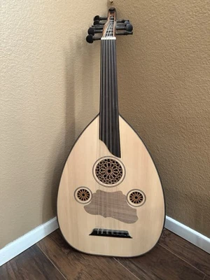 Instrumento Oud Turco Foto 1 de 4