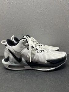 Nike Lebron James Witness 7 VII White Basketball Shoes Men’s Size 7.5 - Picture 1 of 13