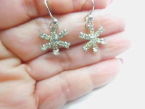 Clear Rhinestone Winter Christmas Snowflake Dangle Pierced Earrings Vintage - Picture 1 of 4