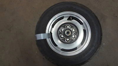 Yamaha VMAX V Max 1986 VMX1200 Y309. llanta rueda trasera 15 pulgadas Foto 1 de 4