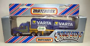 Matchbox Convoy CY18 Scania Double Container "Varta" blau & gelb top in Box - Bild 1 von 4