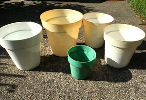 Vtg 70s/80s lot of Plastic Plant Pot Flower Pot Planters 6x6" - 3.5x3.5" - Picture 1 of 7