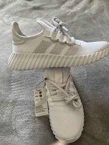 Adidas Kaptir Flow White Zero Metallic W Größe 8,5 Neu im Karton - Bild 1 von 8