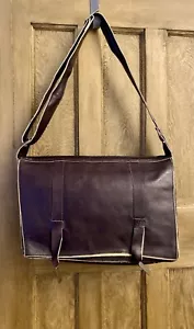 Hugo Boss Men’s Vintage Large Leather Business Travel Messenger Bag - Picture 1 of 8