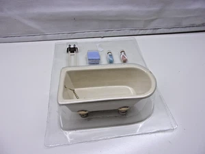 Badezimmer mit Zubehör Badewanne Puppenstube Puppenhaus NEU IN OVP - Bild 1 von 4
