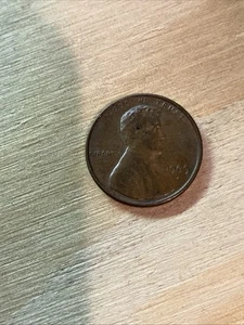1969 D floating-roof penny, no FG initials - Picture 1 of 3